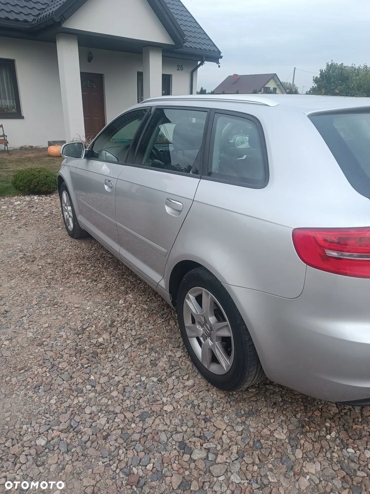 Audi A3 Sportback - 3