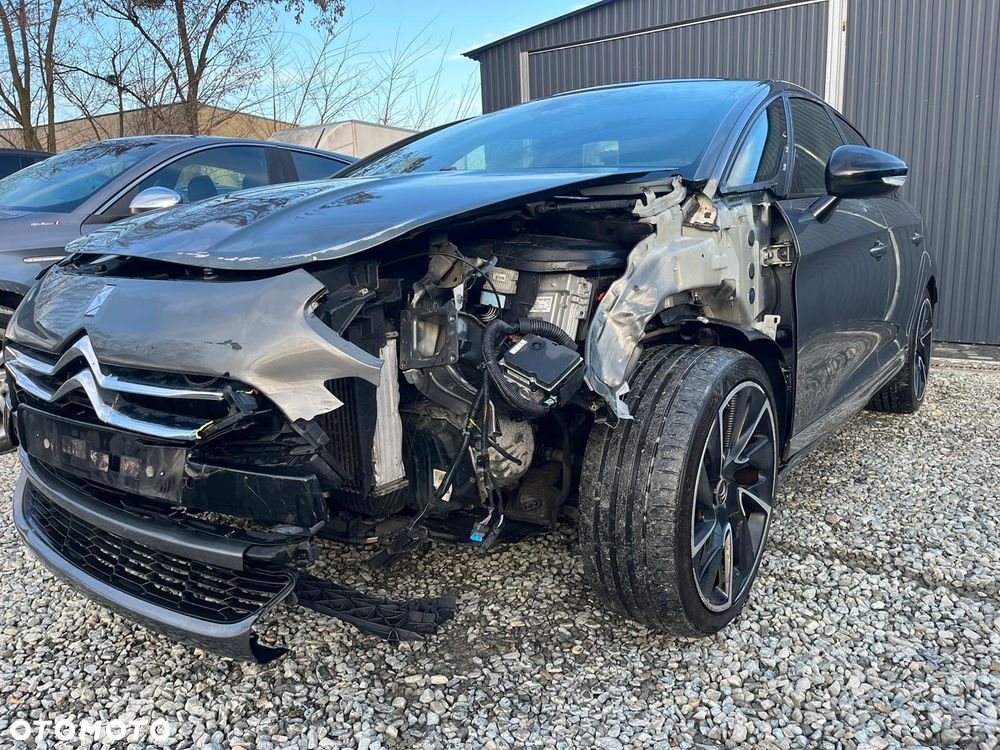 Citroën DS5 HDi 165 Business - 3