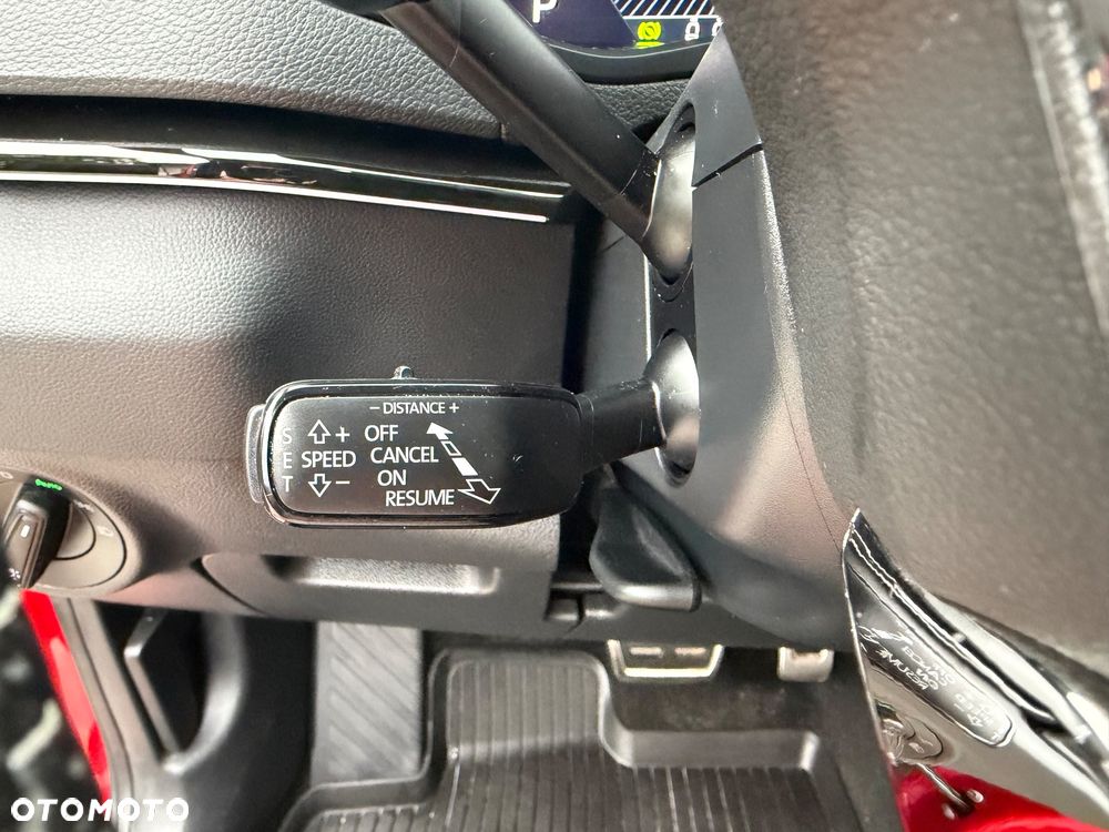 Skoda Karoq 2.0 TSI 4x4 DSG Sportline - 30