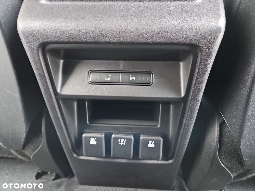 Land Rover Discovery Sport 2.0 TD4 Pure - 21