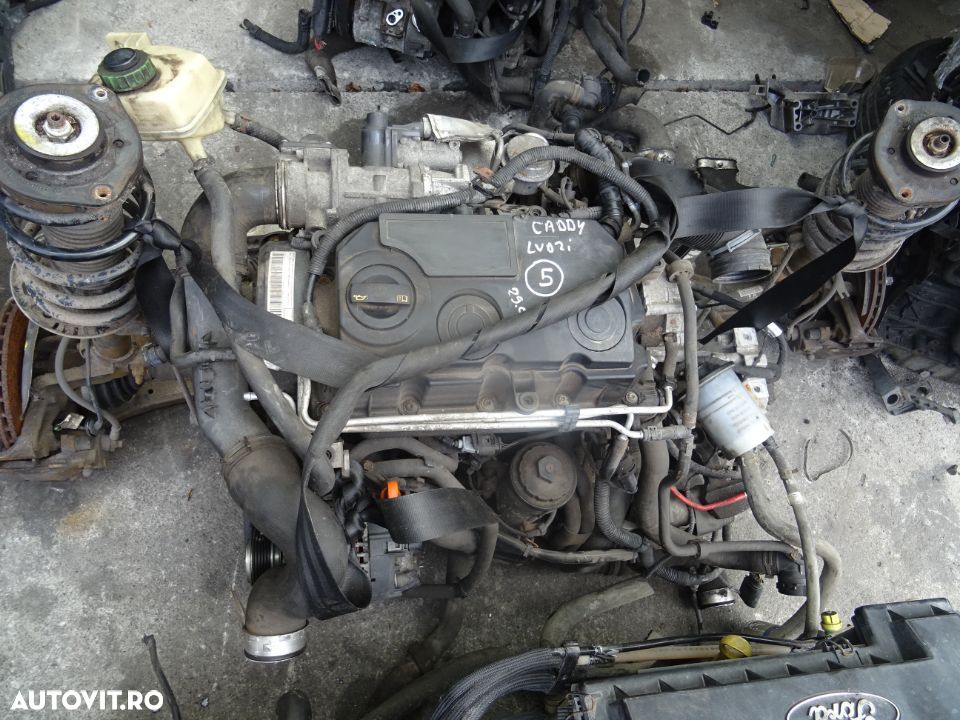 Vand Motor Volkswagen Caddy 1.9 TDI BLS 105 CP din 2008 - 1