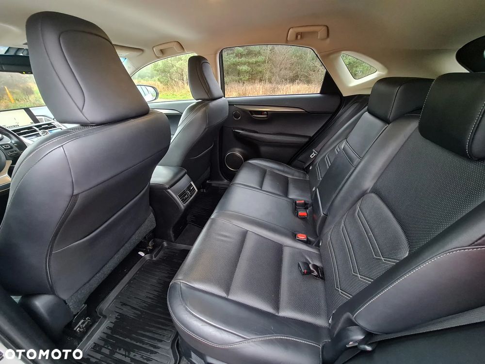 Lexus NX 200t Prestige AWD - 10