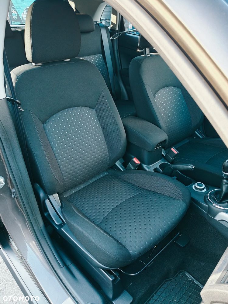 Mitsubishi ASX 1.8 DID Instyle 4WD AS&G - 15