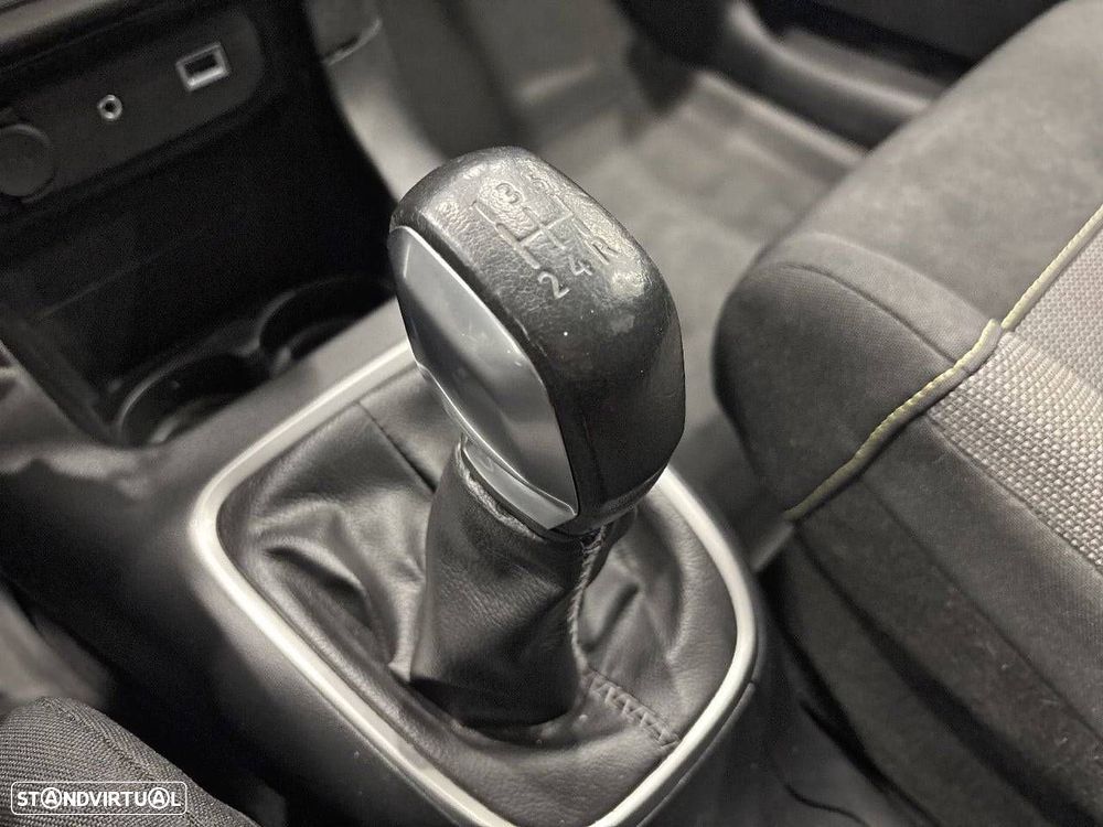 Citroën C3 1.2 PureTech Shine - 18