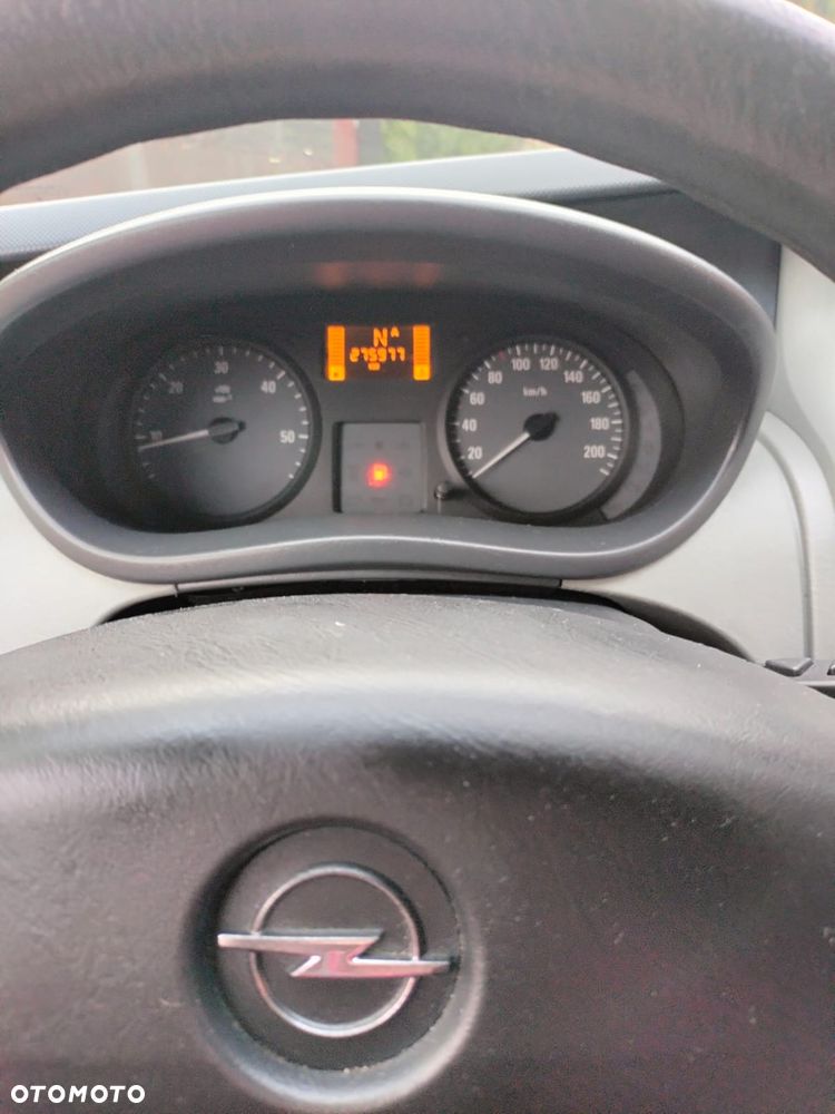 Opel Vivaro - 9