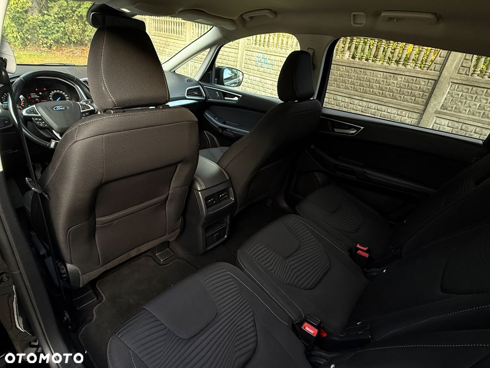 Ford S-Max - 25