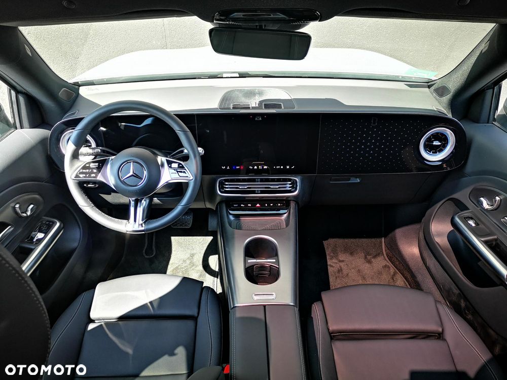 Mercedes-Benz GLB 250+ EQ 85kWh - 14