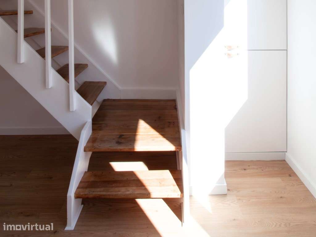 Apartamento T3 Duplex, Renovado, Vista Rio, Lisboa - Grande imagem: 5/22