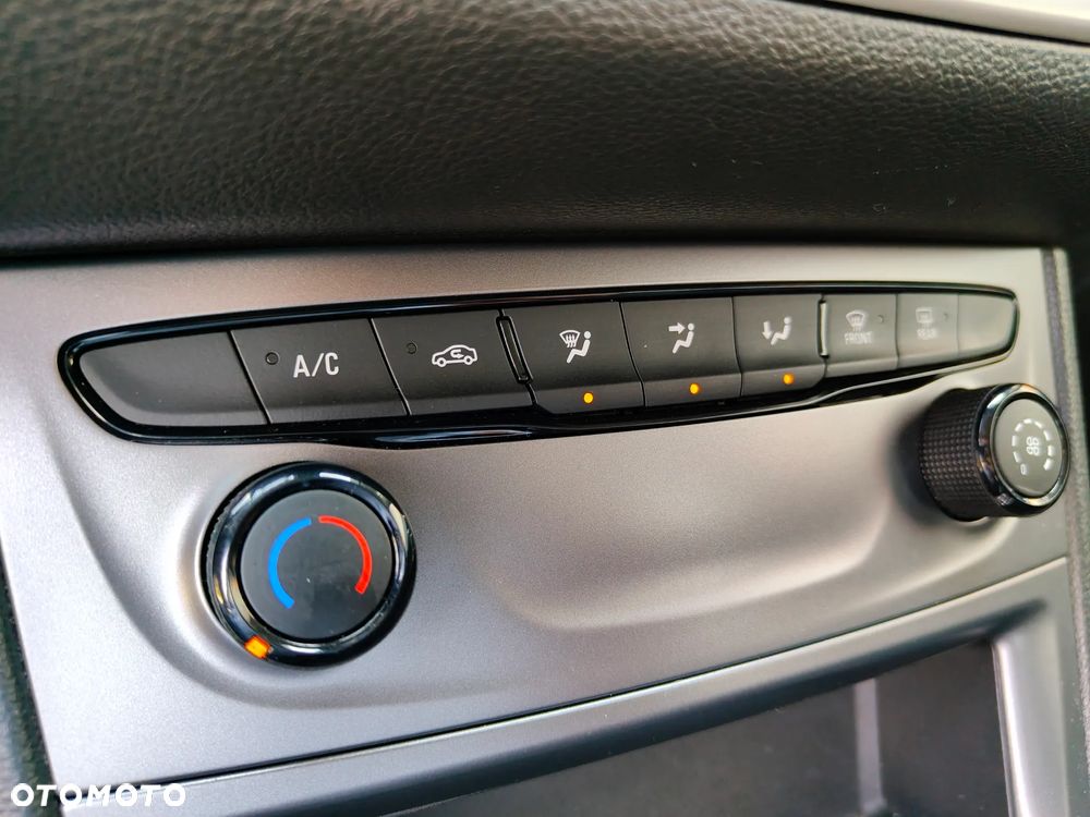 Opel Astra 1.2 T Edition S&S - 14