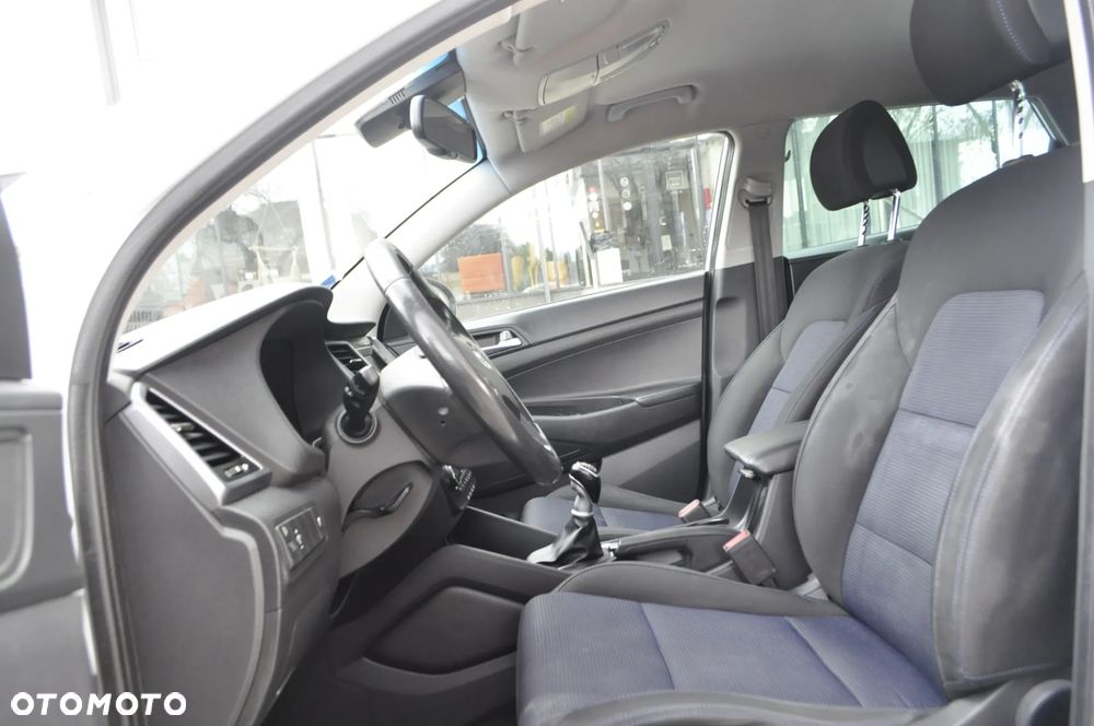 Hyundai Tucson 1.7 CRDI BlueDrive Comfort 2WD - 11