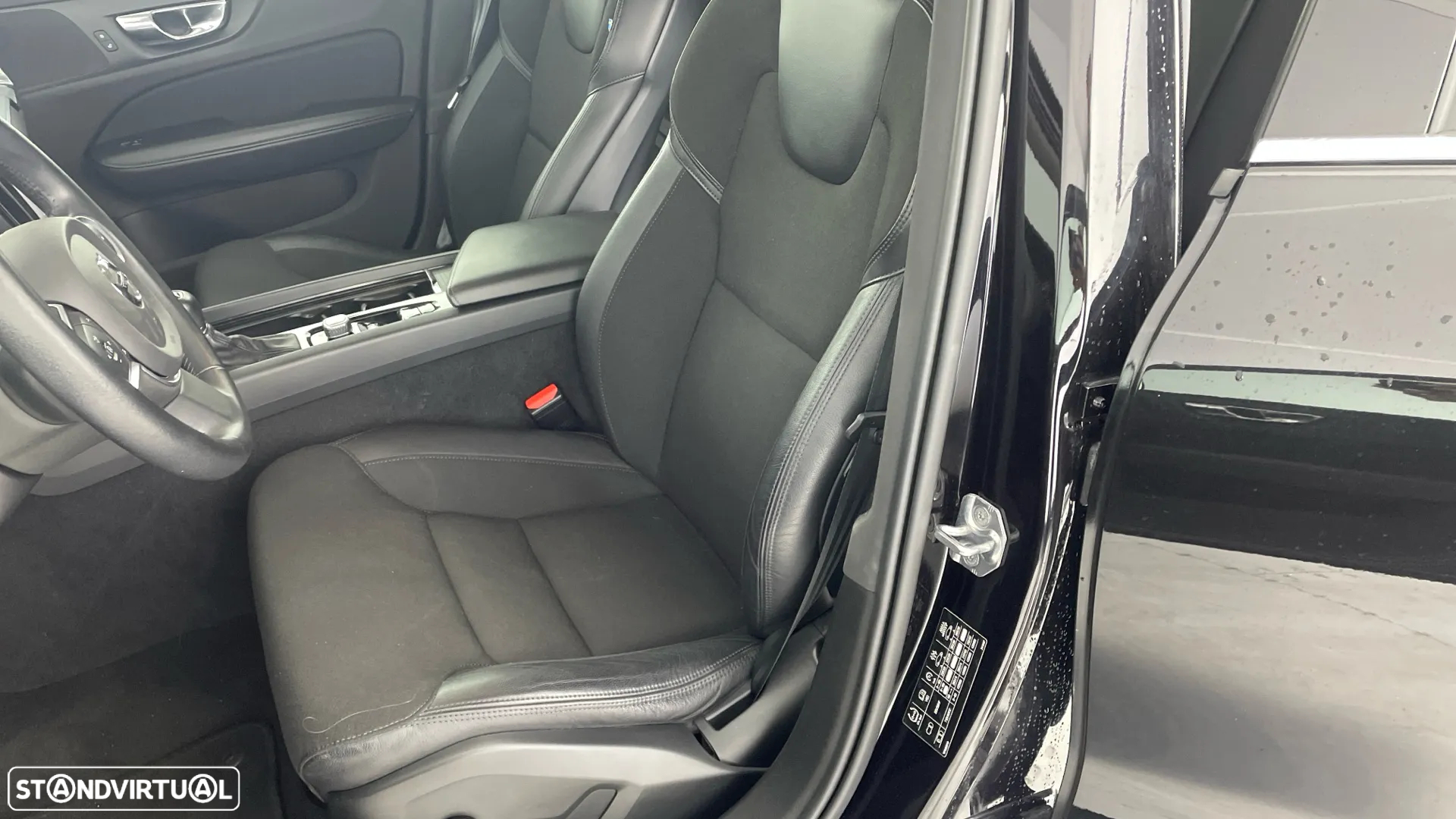 Volvo V60 2.0 D3 Momentum Plus Geartronic - 10