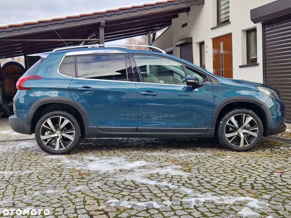 Peugeot 2008 PureTech 130 GPF Stop&Start Allure - 29