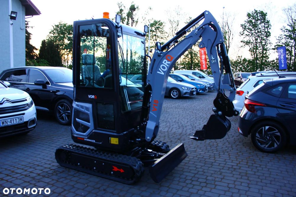 Inny VORQ V18 /KUBOTA /PARKER / 1.8T / KABINA /  ZESTAW ŁYŻEK / - 15
