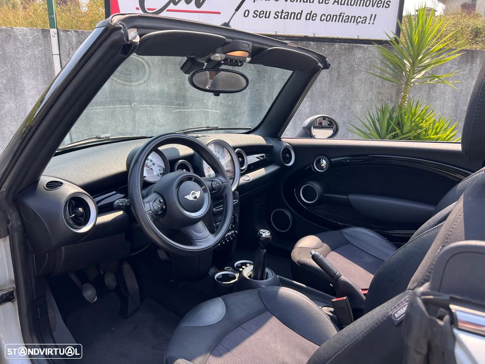 MINI Cabrio Cooper - 9