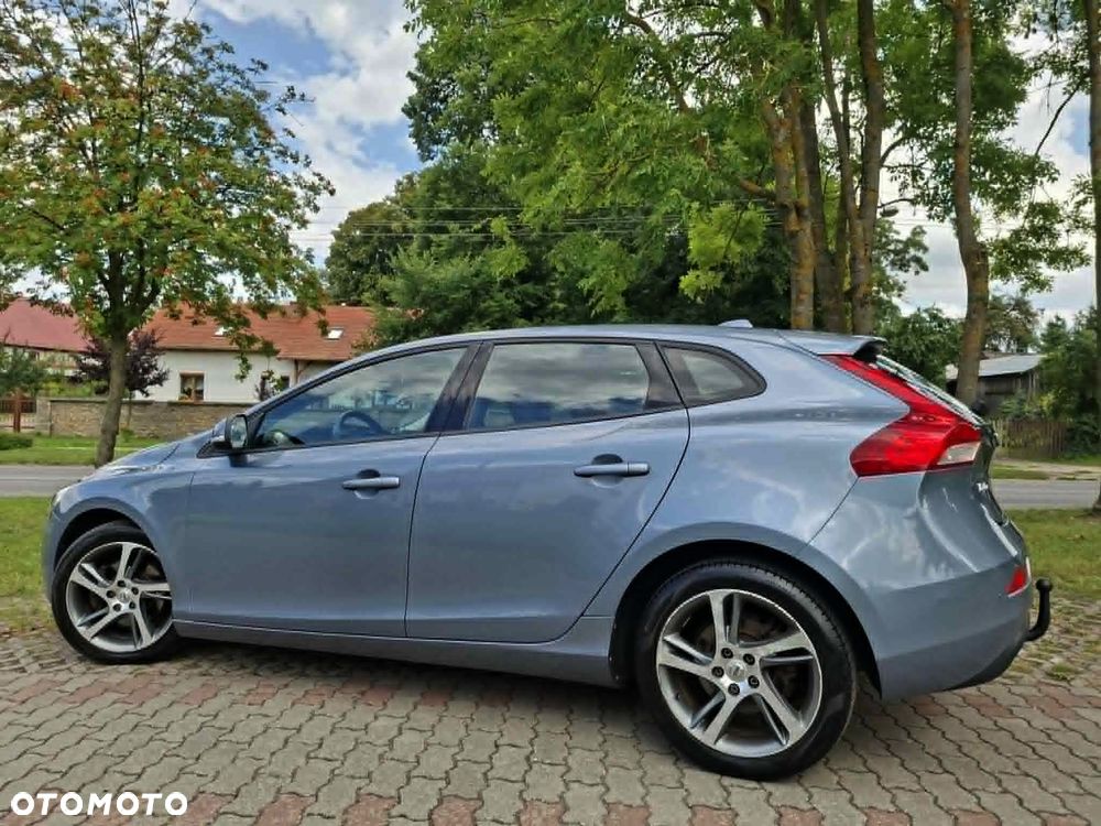 Volvo V40 T2 Momentum - 20