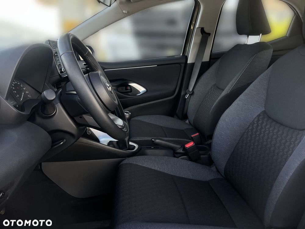 Toyota Yaris - 15
