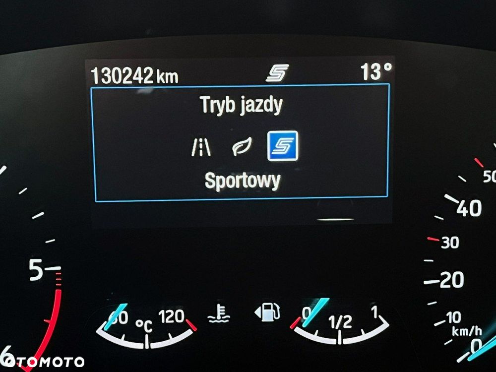 Ford Focus 1.5 EcoBlue Start-Stopp-System TITANIUM DESIGN - 20