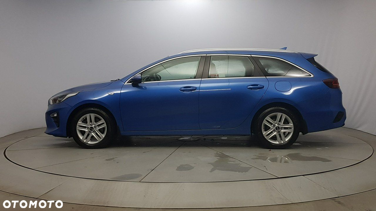 Kia Ceed - 4