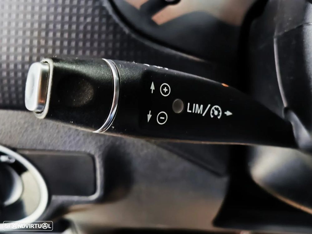 Mercedes-Benz A 180 CDI BE AMG Line Aut. - 27