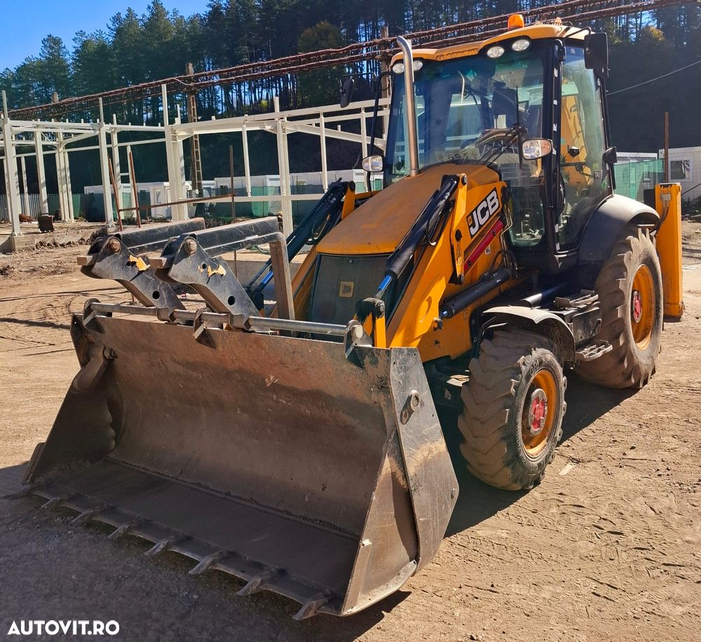 JCB 3CX - 4