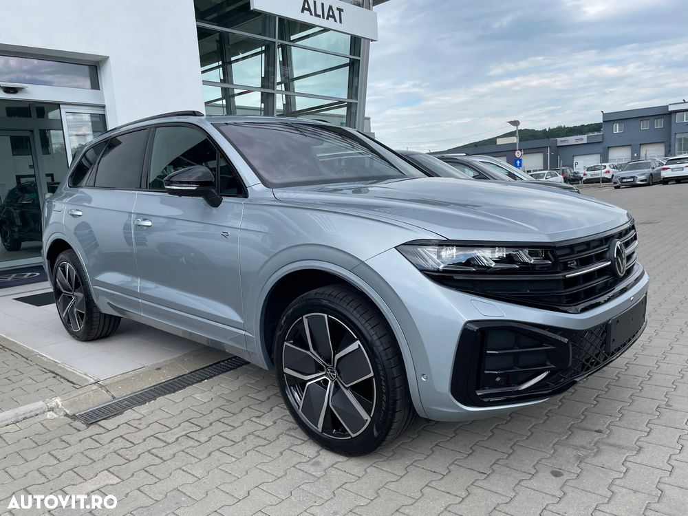 Volkswagen Touareg V6 TDI SCR 4Motion Aut. R-Line FINAL EDITION - 3