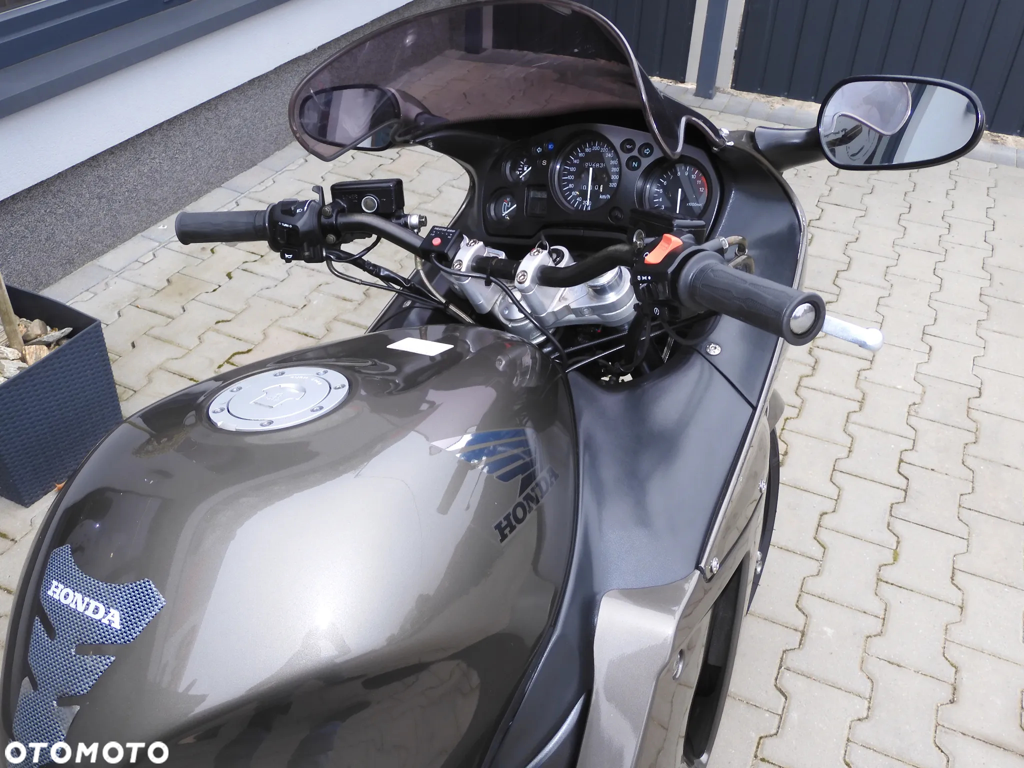 Honda CBR - 10