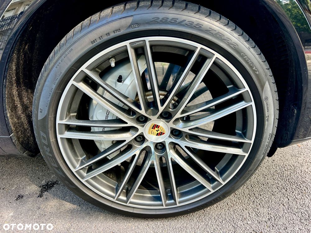 Porsche Cayenne - 16