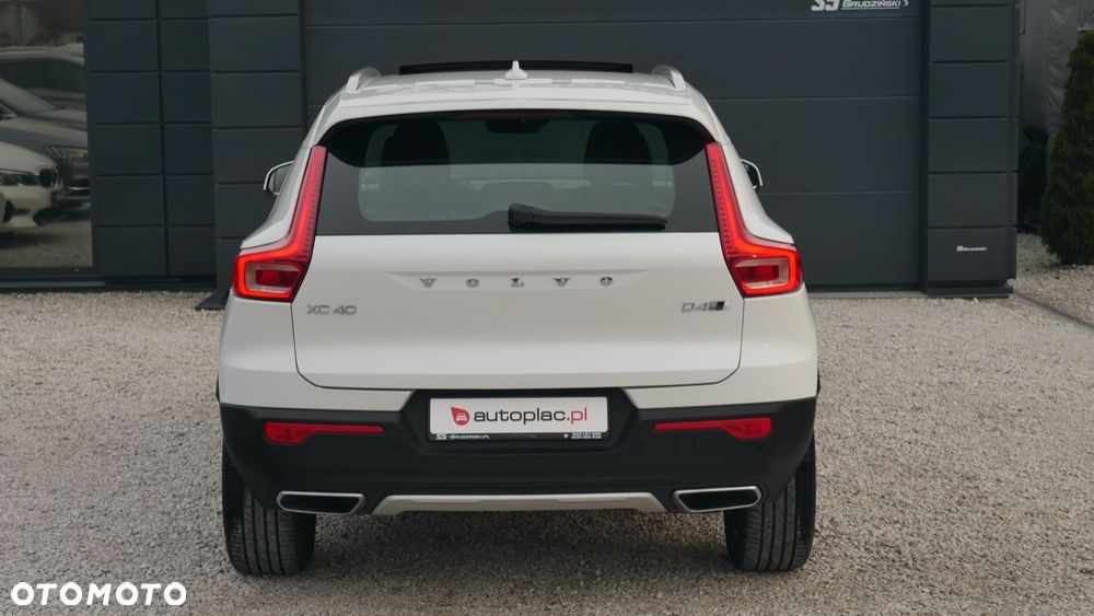 Volvo XC 40 - 6