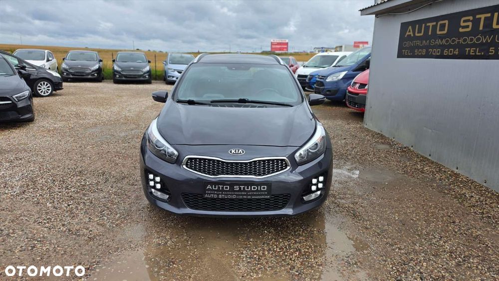 Kia Ceed 1.6 CRDi GT Line - 28