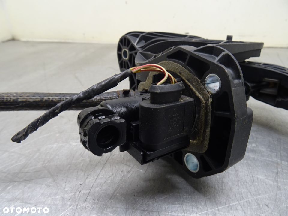 VW GOLF V 03-09 1.4MPI PEDAŁ SPRZĘGŁA 1K1721059BA - 7