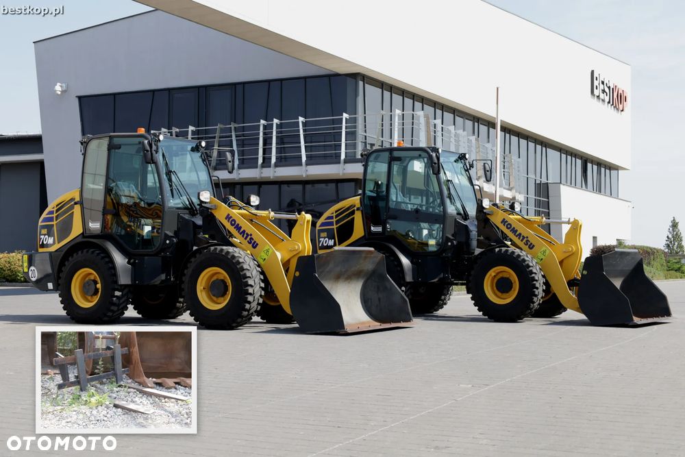 Komatsu WA70M-8 - 1