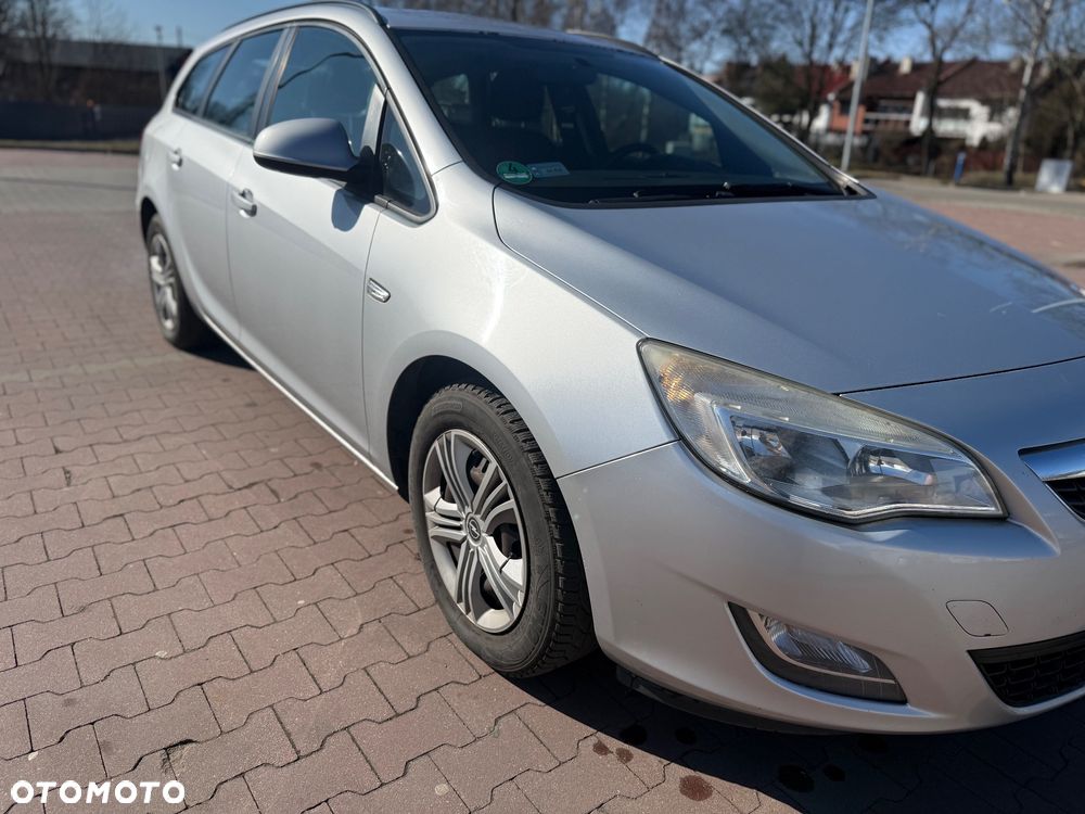 Opel Astra 1.3 CDTI DPF EcoFLEX Start/Stop Edition - 2