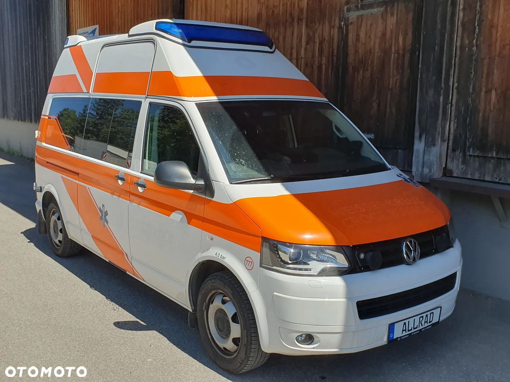 Volkswagen Transporter 4Motion® Ambulans | Karetka 4x4 2.0TDI 180PS BiXenon Led 2015 VW T5.1 Facelifting - 2