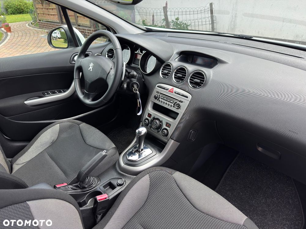 Peugeot 308 - 25