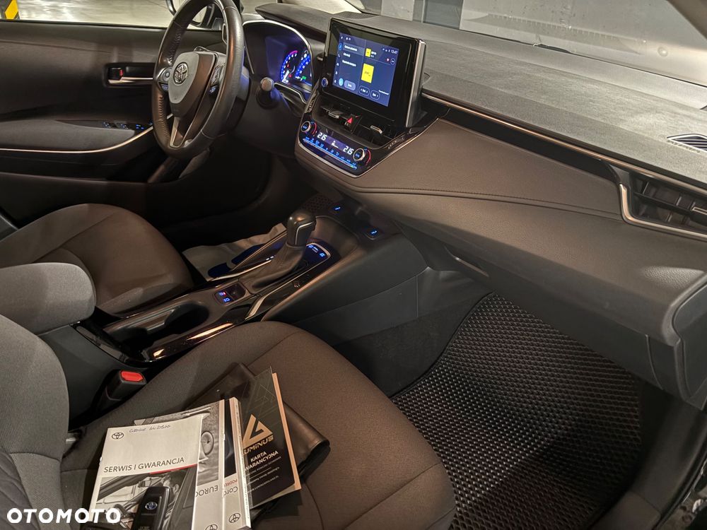 Toyota Corolla 1.8 Hybrid Comfort - 25