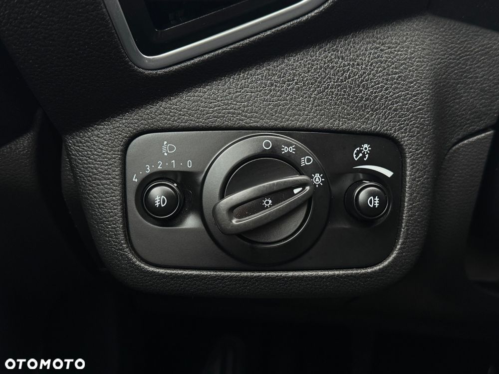 Ford Kuga 2.0 TDCi 4x4 Titanium - 36