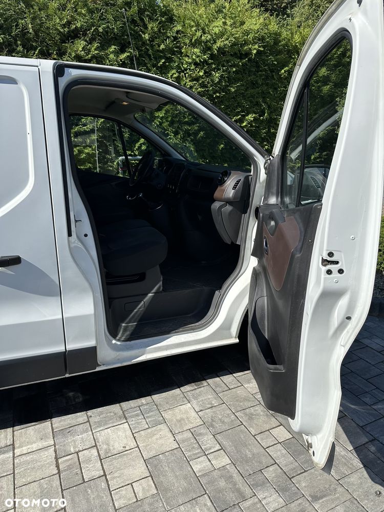 Renault Trafic - 16