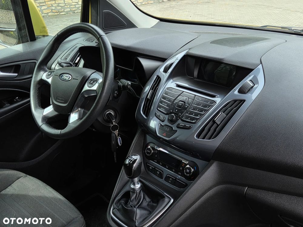 Ford Tourneo Connect 1.0 EcoBoost Start-Stop Titanium - 22