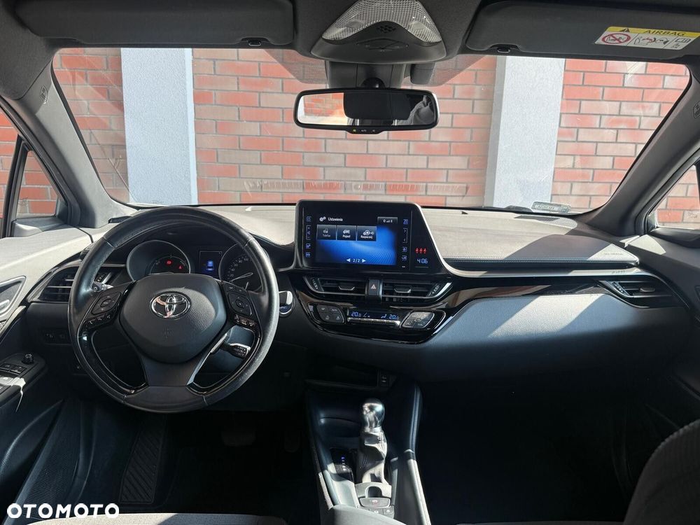 Toyota C-HR - 14