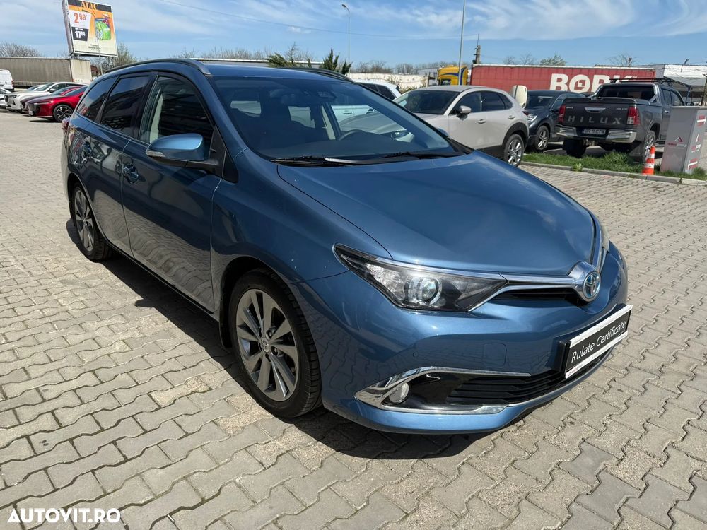 Toyota Auris - 4