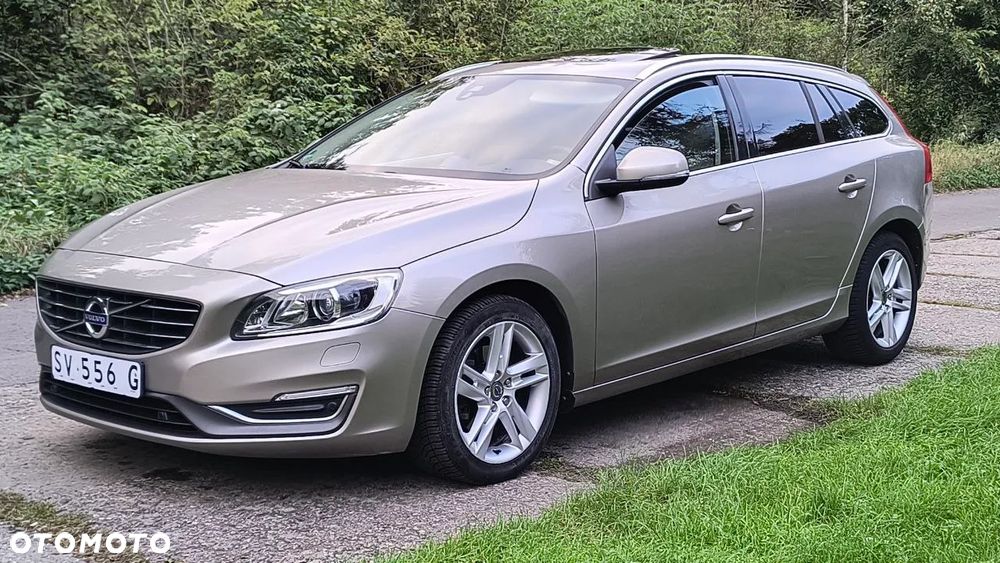 Volvo V60 D2 Summum - 6