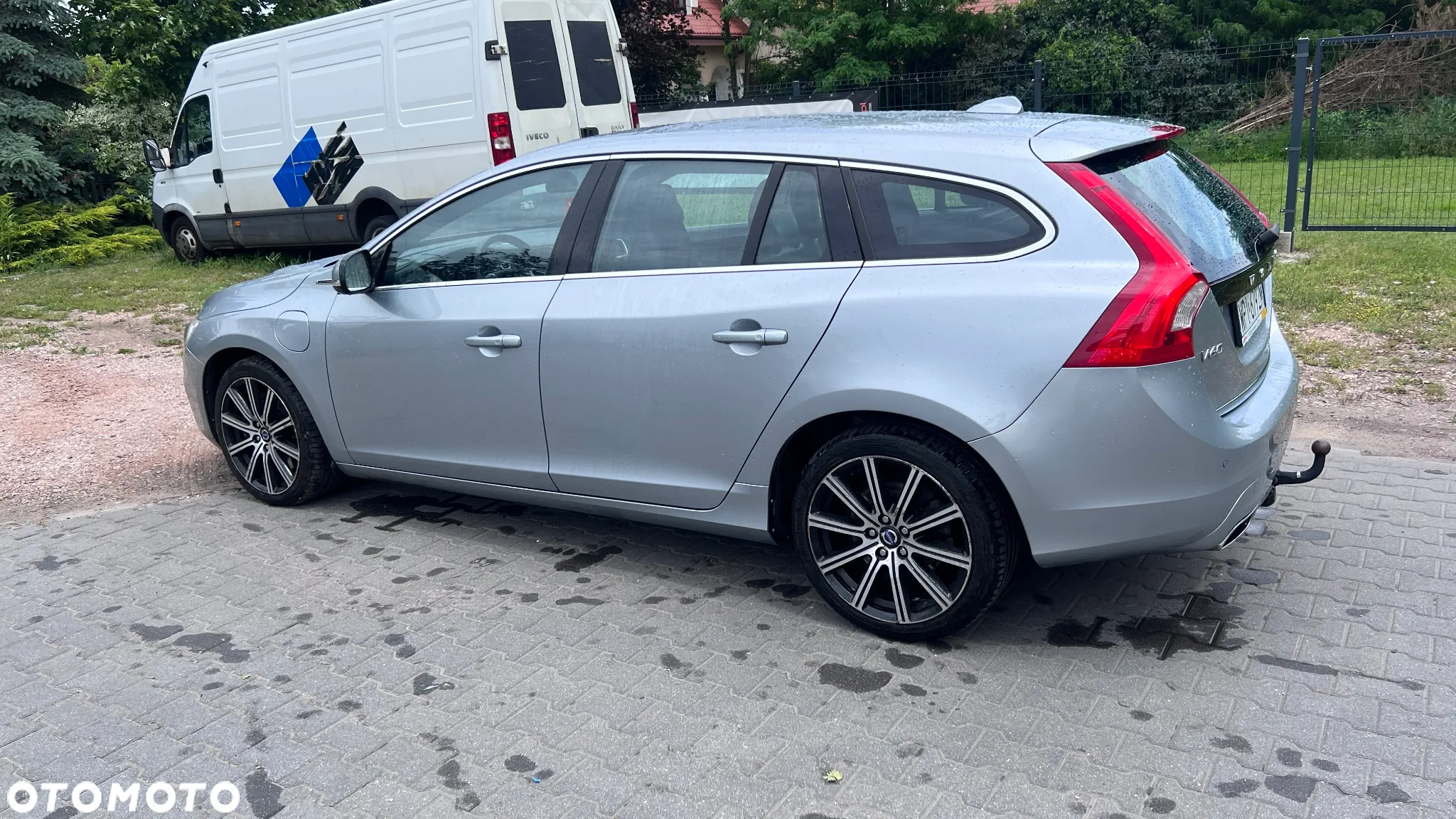Volvo V60 D6 AWD Plug-in Hybrid Summum - 2