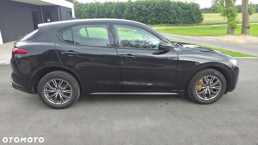 Alfa Romeo Stelvio 2.0 Turbo Q4 - 12