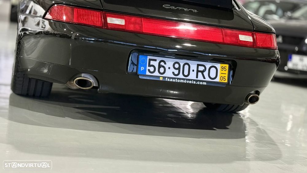 Porsche 911 (993) Cabriolet 3.6 Carrera 2 - 12