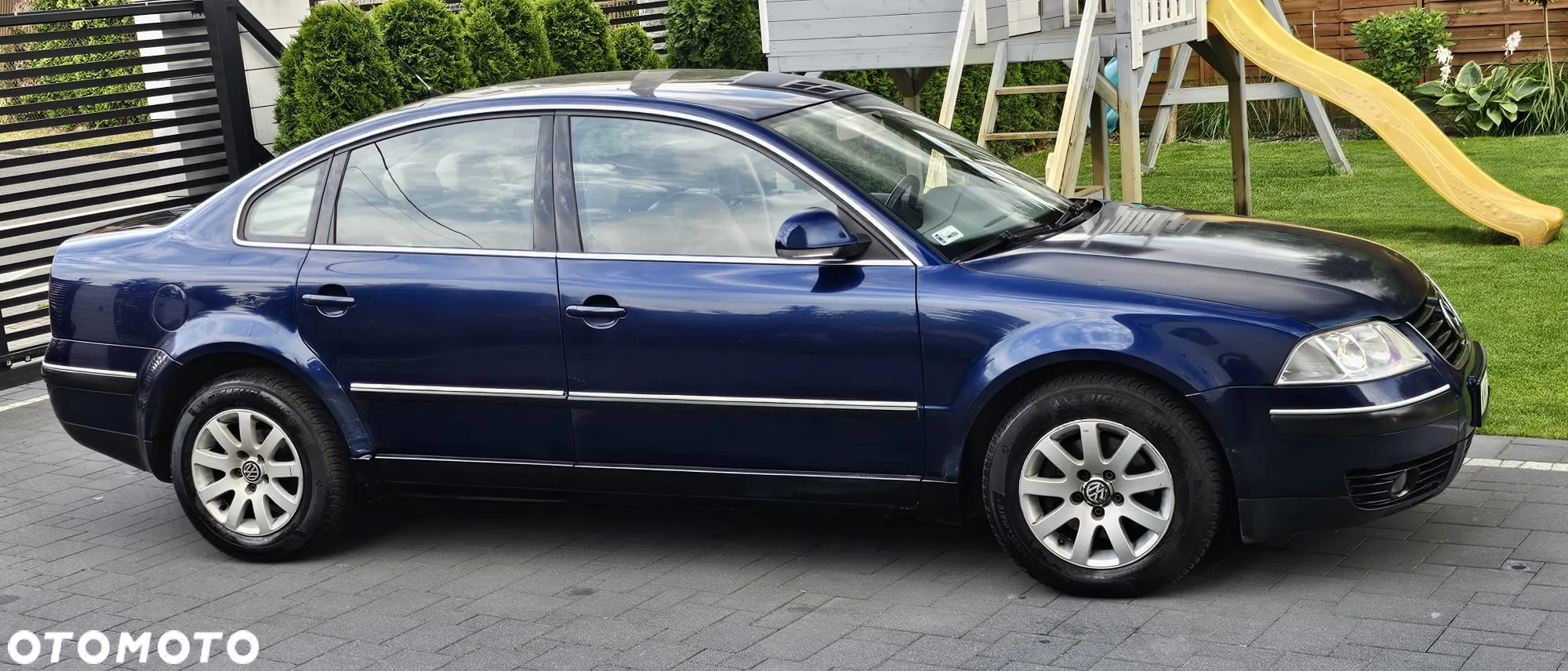 Volkswagen Passat 1.9 TDI Highline - 9