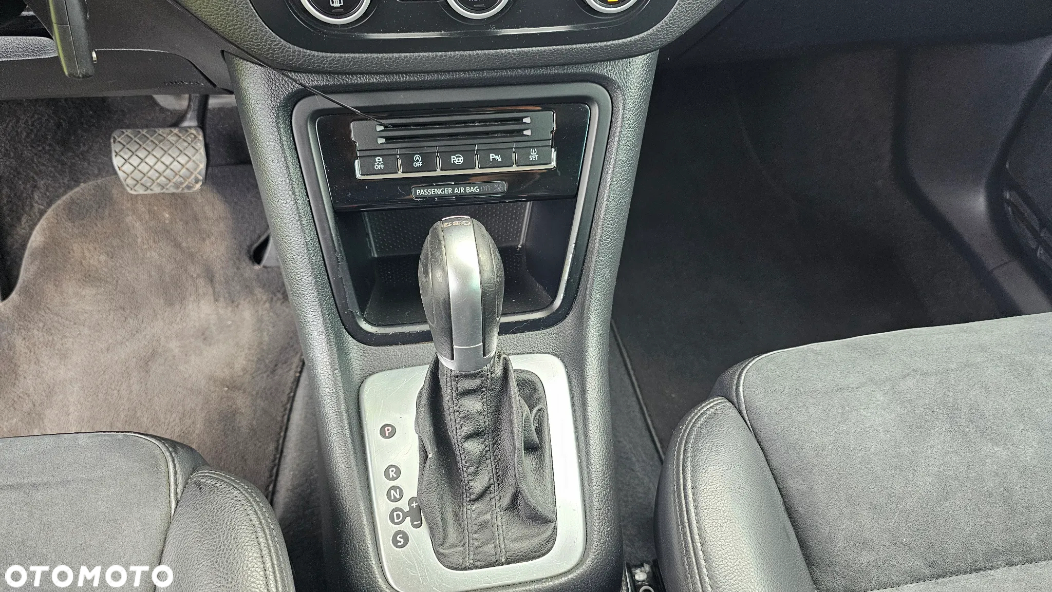 Volkswagen Sharan 2.0 TDI Comfortline DSG - 23