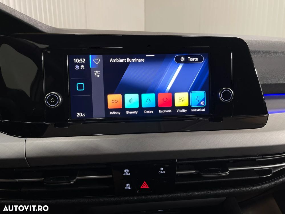 Volkswagen Golf 1.5 TSI ACT Life - 20