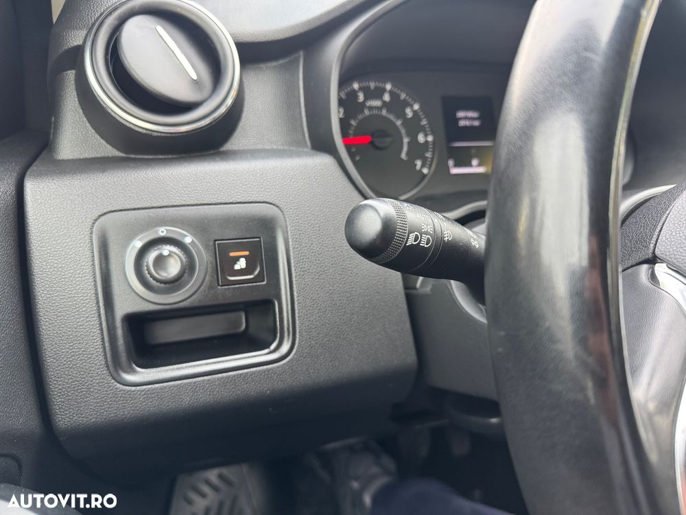 Dacia Duster 1.5 dCi 4WD Prestige jante 17" - 26