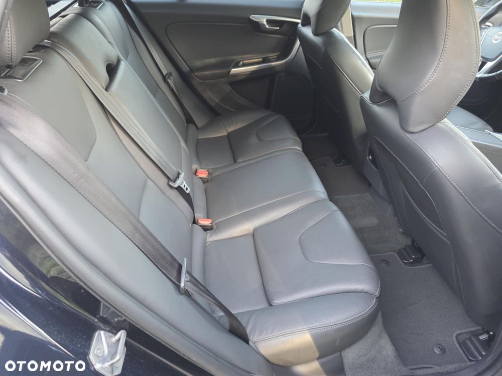 Volvo V60 D4 AWD Geartronic Ocean Race - 27