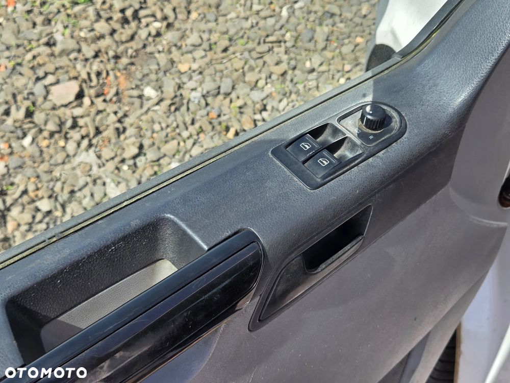 Volkswagen Transporter T5 Brygadowy 5-os - 14